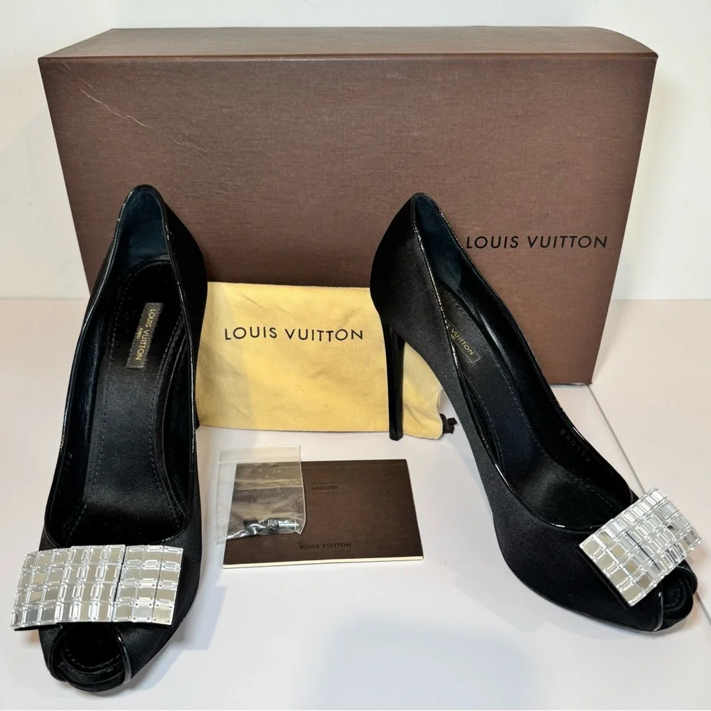 Louis Vuitton Music Hall Black Satin Peep Toe Heel W Mirror Crystal Logo Sz 38.5